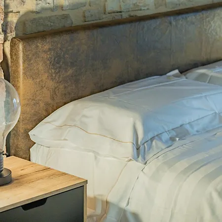 Anfihouse - Relais Apartment Assisi