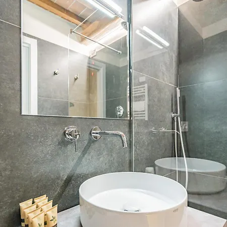 Anfihouse - Relais Assisi