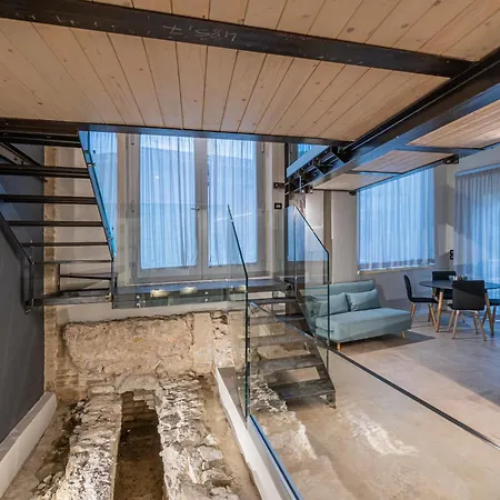 Anfihouse - Relais